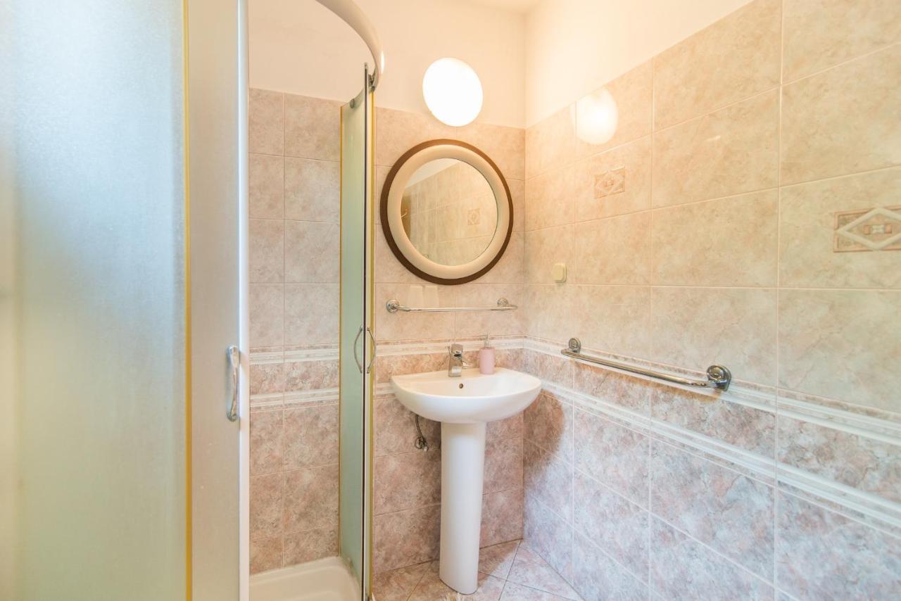 Room Sandra Rabac Εξωτερικό φωτογραφία